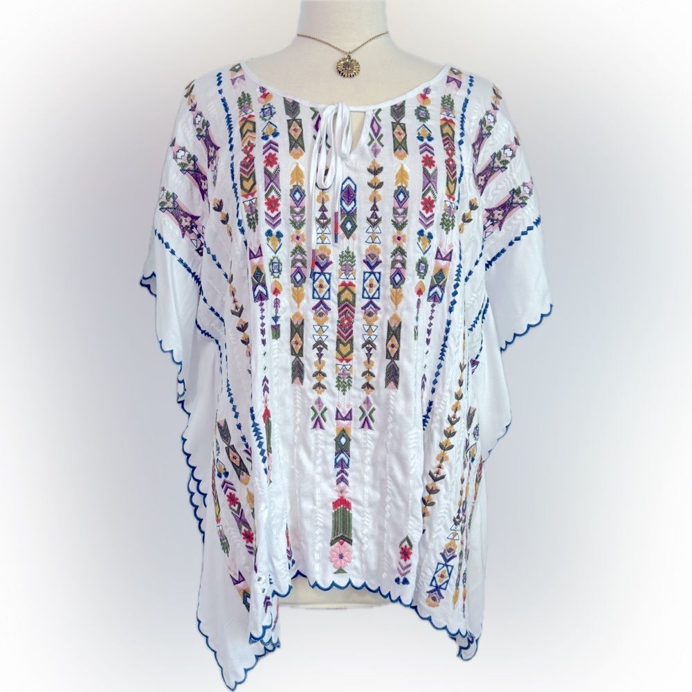 Gorgeous! Sharon Young white floral flowy top!